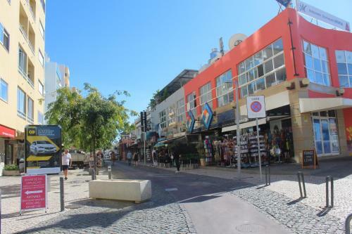 Apartamento T1 Rocha Prime / 1� Linha