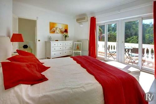 Alvor Villa Sleeps 8 Pool Air Con Wifi