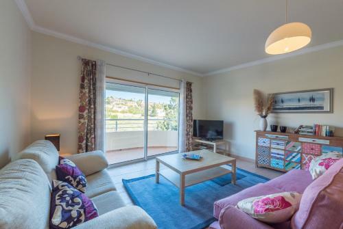 Amazing Apartment With Pool And Sea View!