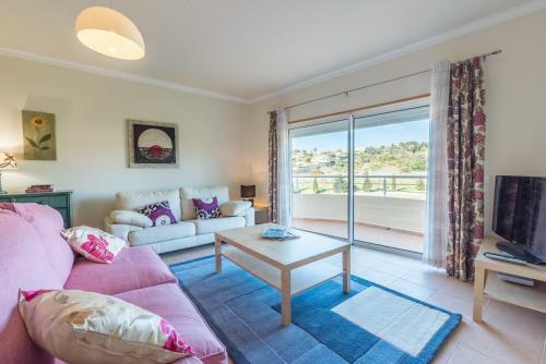 Amazing Apartment With Pool And Sea View!