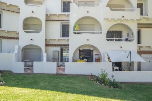 Apartamento Akisol Quarteira Brass