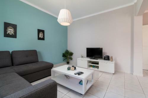Sunmoon House