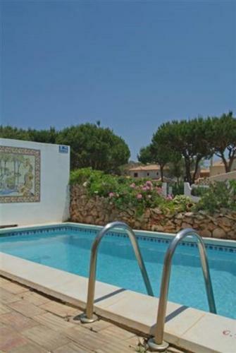Comfortable And Well Equipped Terrace Villa With Private Pool And Air Conditioni