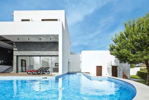 Vale Do Garrao Villa Sleeps 10 Air Con Wifi