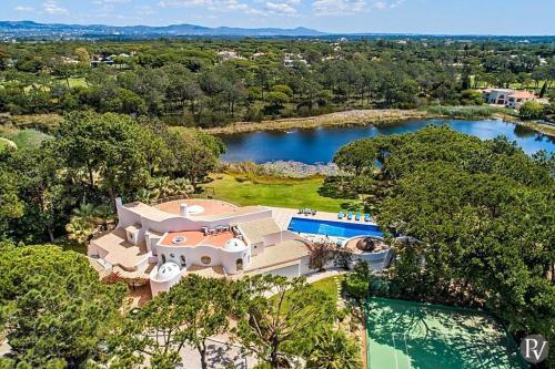 Quinta Do Lago Villa Sleeps 16 Pool Air Con Wifi