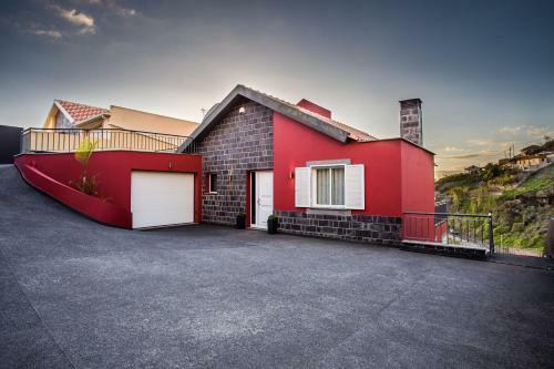 Villa Danny - By Mhm
