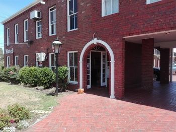 Hotel Glen Inn