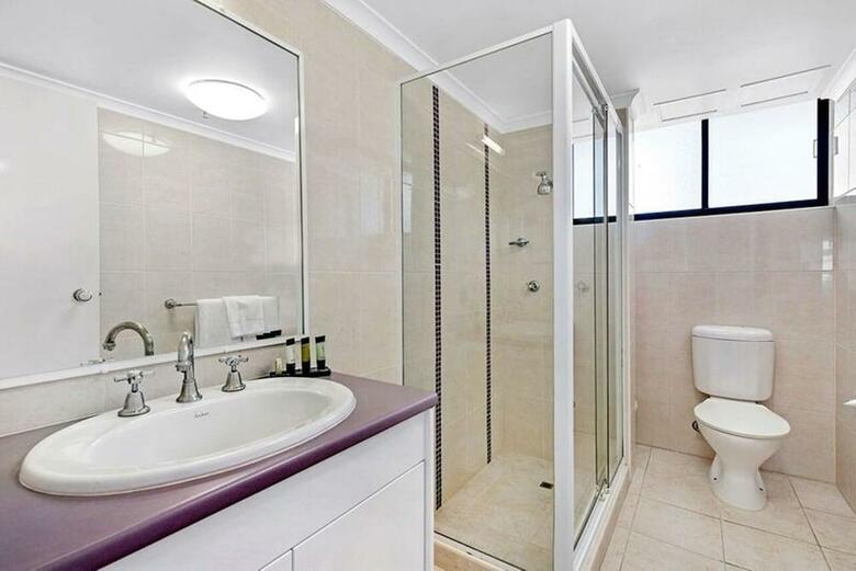 Hotel Beach Haven At Broadbeach