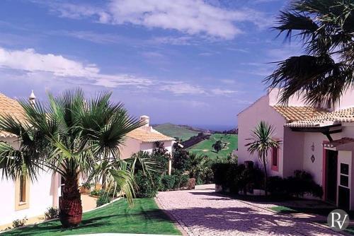 Salema Villa Sleeps 6