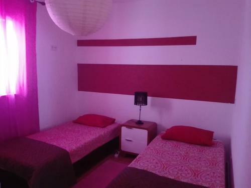 Beachfront Apartment In Praia Da Salema