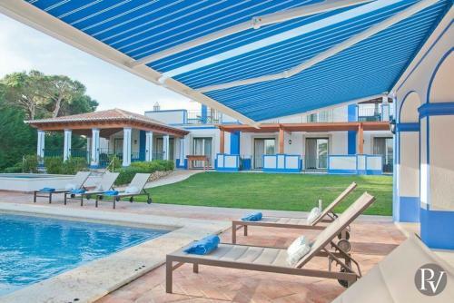 Olhos De Agua Villa Sleeps 10 Pool Air Con Wifi