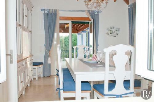 Olhos De Agua Villa Sleeps 10 Pool Air Con Wifi