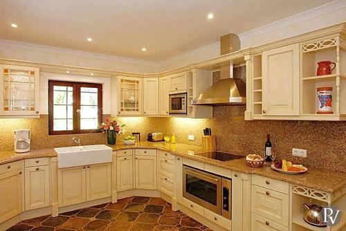 Olhos De Agua Villa Sleeps 8 Pool Air Con T433420