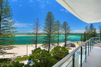 Hotel Rumba Beach Resort