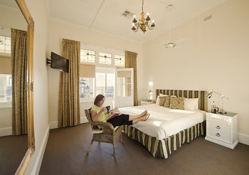 Hotel Seawall Apartments