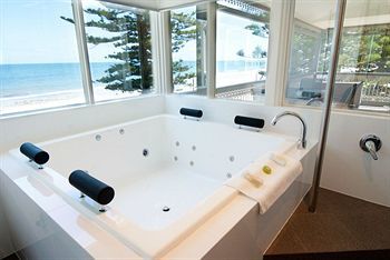 Hotel Seawall Apartments