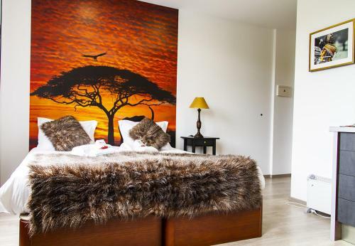 Hostal Royal Suites Riverview By Homing