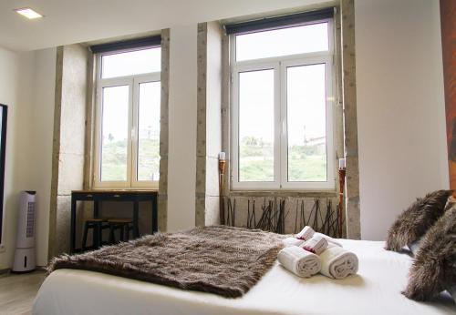 Hostal Royal Suites Riverview By Homing