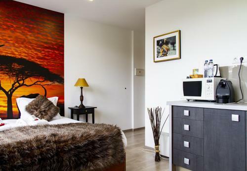 Hostal Royal Suites Riverview By Homing