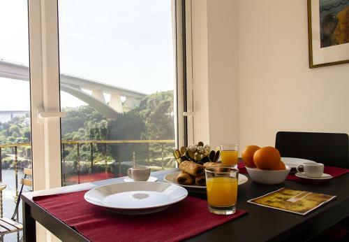 Hostal Royal Suites Riverview By Homing