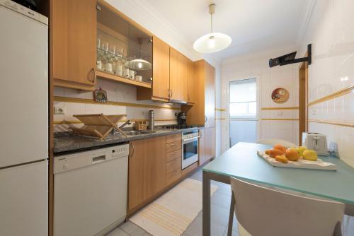 Bmyguest - Oporto Garage Apartment