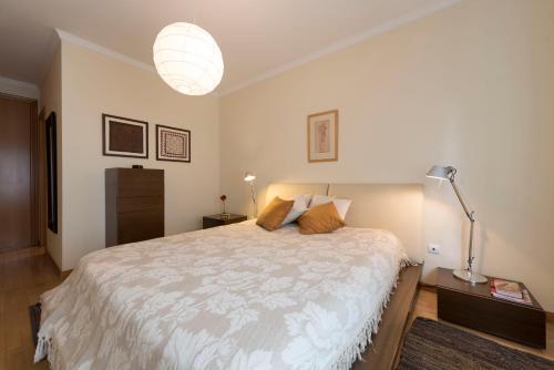Bmyguest - Oporto Garage Apartment