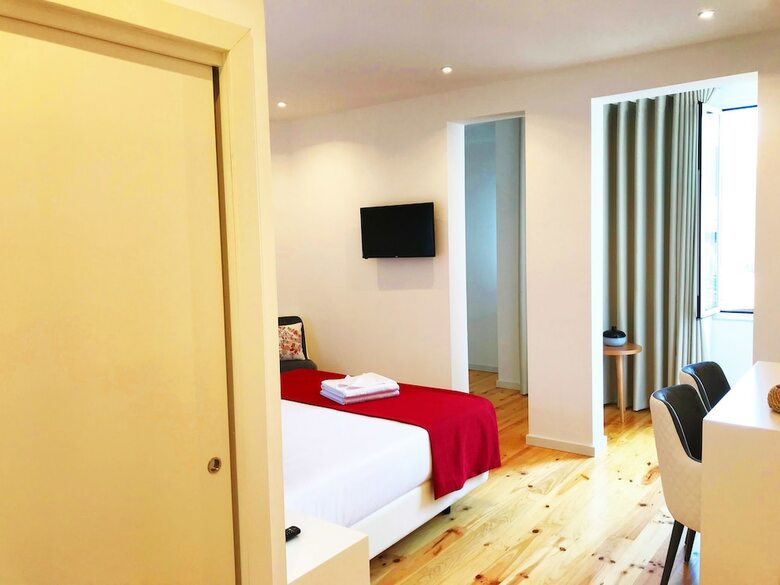 Hotel Mystay Porto Batalha