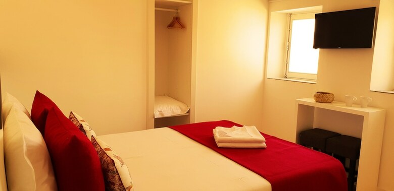 Hotel Mystay Porto Batalha