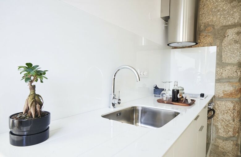 Pause Apartments