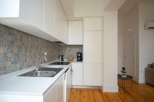 Apartamento Cl Fernandes Tom�s I