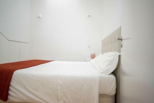 Apartamento Cl Fernandes Tom�s I