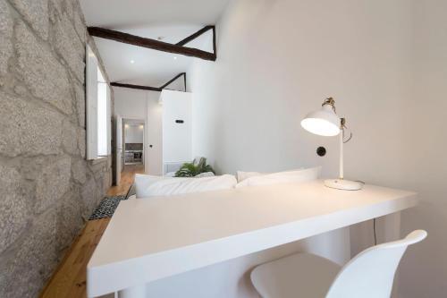 Lovelystay - Dirk Apartment Almada 3� T