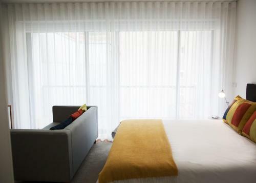 White Almada Oporto Apartments