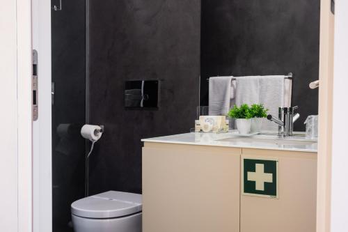 Hostal La Maison Aires Apartments