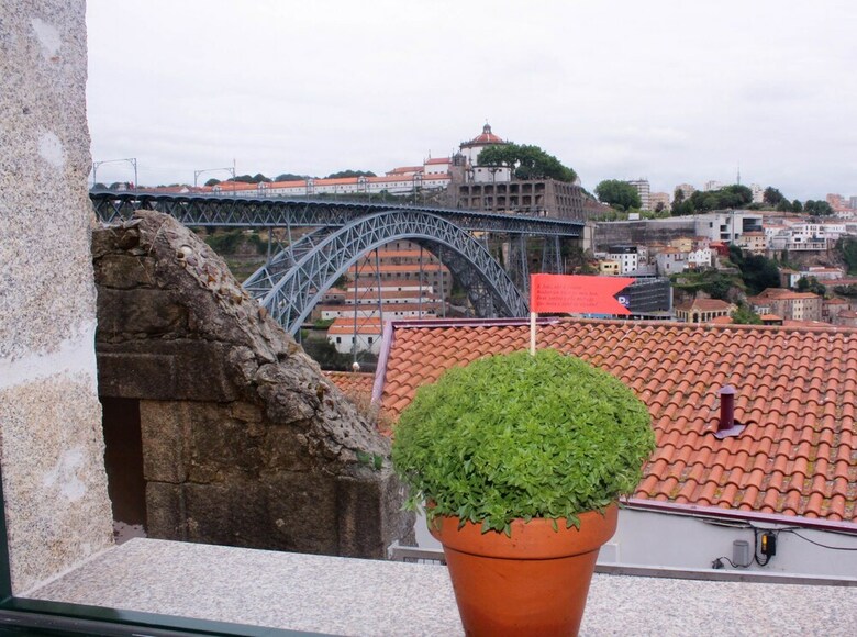 Arco Apartments