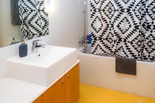 Apartamento Liiiving In Porto | Antas Corporate Studios