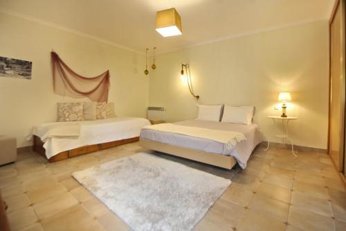 Hostal Sea Legend Guesthouse