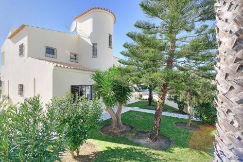 Villa Simoes