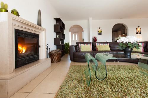 Villa Os Pinheiros