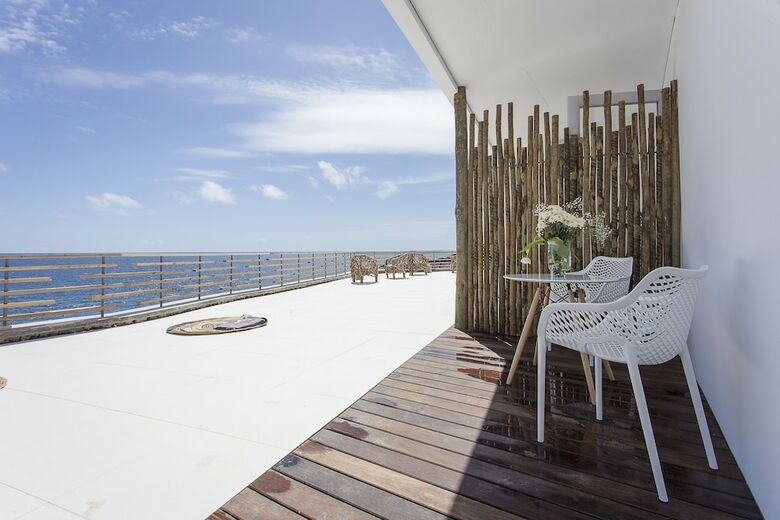 Hotel White Exclusive Suites & Villas