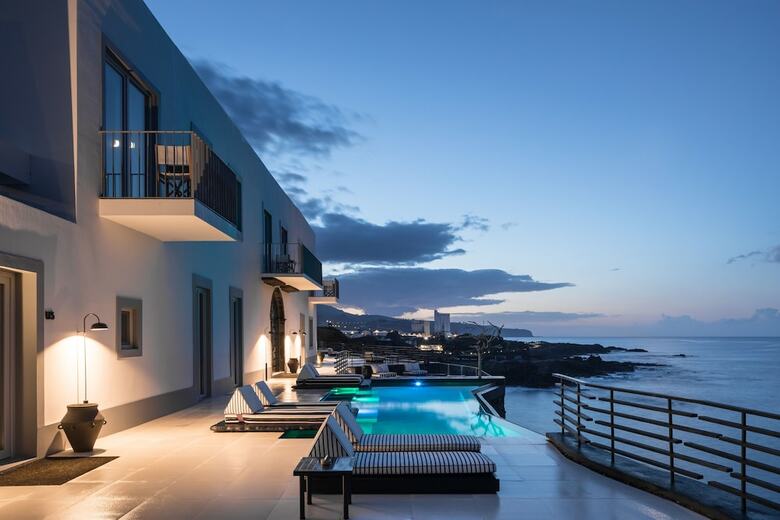 Hotel White Exclusive Suites & Villas