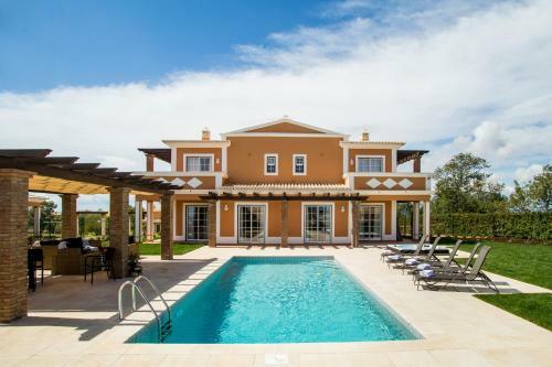 Hotel Colina Villas With Private Pool
