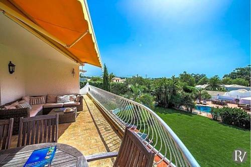 Lagos Villa Sleeps 10 Pool Air Con