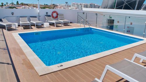 Topcity Hostel & Suites