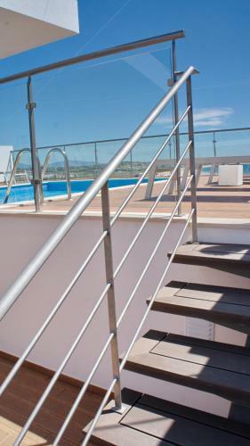 Topcity Hostel & Suites