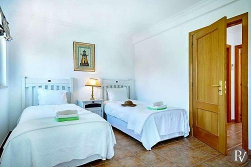 Lagos Villa Sleeps 4 Pool