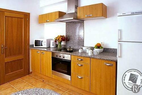 Lagos Villa Sleeps 4 Pool
