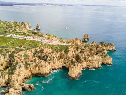 Carol's Beco Apartments By Seewest