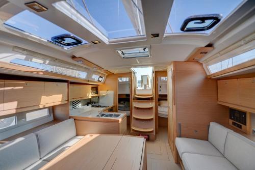 A Yacht In The City