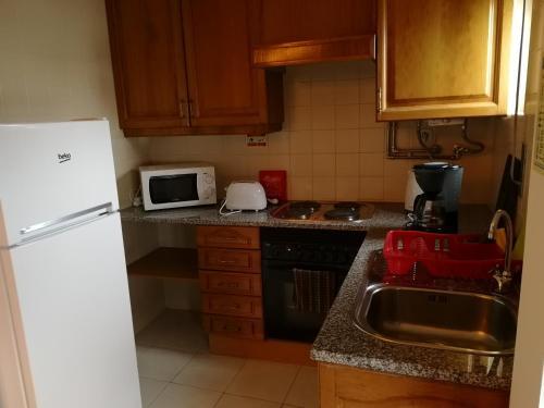 Hostal Good Vibes - Lagos Guesthouse
